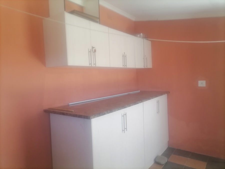 2 Bedroom Property for Sale in Phakamisa Eastern Cape